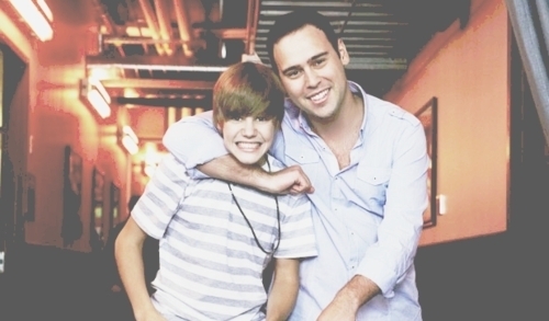 tumblr_lvmkyzKBtN1qcyui2o1_500_large - Justin Bieber 4