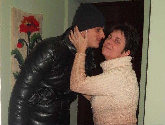 să vă pupic şi eu