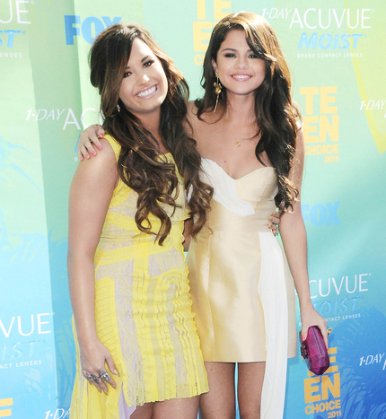 4331 - Selena Gomez 2