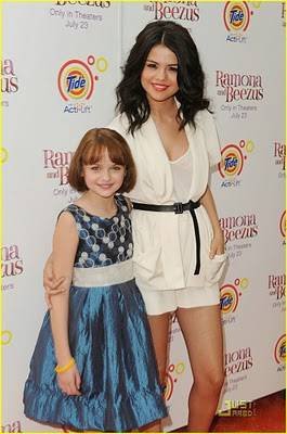 167594_142560542466290_119049044817440_204826_936632_n - Selena Gomez 2