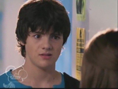 tumblr_lukc7el5fI1r0xu32o2_500 - xxVanessa Morgan si Matthew Knight-Sarah si Ethanxx