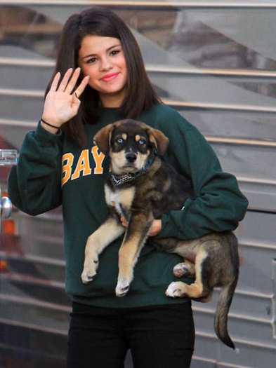  - selena gomez si Baylor