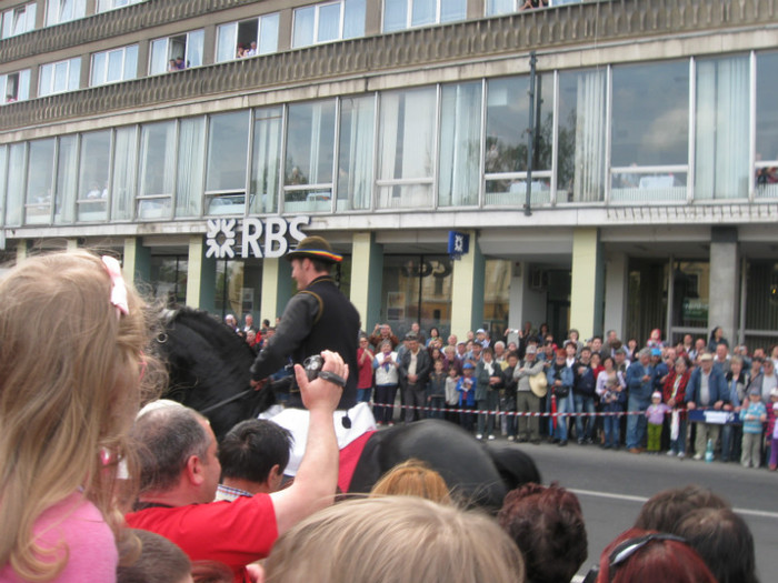 1 mai 005 - junii in brasov 1 mai 2011