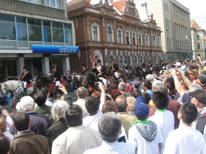 1 mai 023 - junii in brasov 1 mai 2011