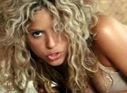 ndfklsngkldfh - shakira