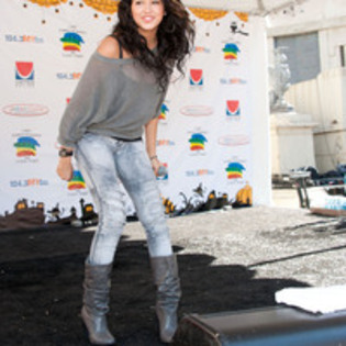 83992_mesq - jasmine V 2