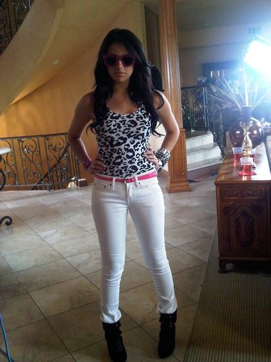 284157_10150250741888650_321178188649_7580103_8219319_n