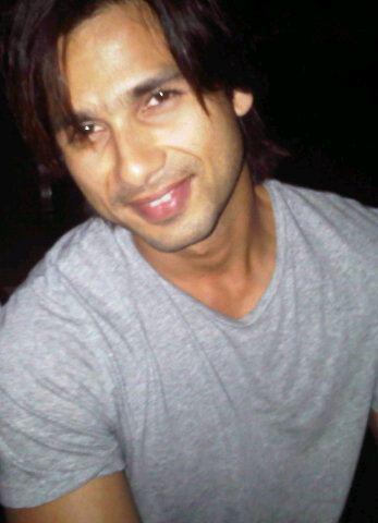 390874_10150450894462015_208715812014_8996013_1451458430_n - Shahid Kapoor