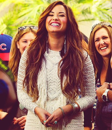 tumblr_lwdokbS7vV1qiglyxo1_500_large - Demi Lovato