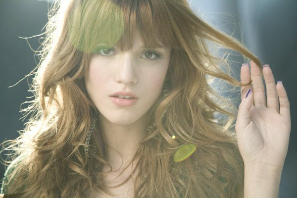 40689166_DCKUIPJHK - Bella Thorne-Cece