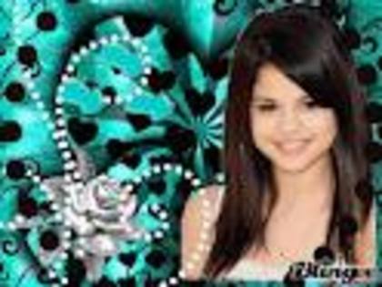  - Poze Glitter cu Selena Gomez