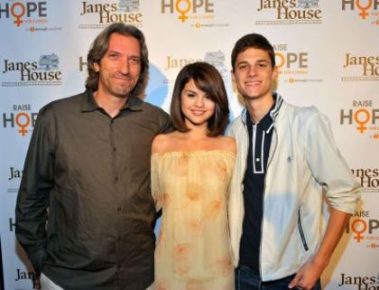 normal_046 - Raise Hope For The Congo Event June 28 2009