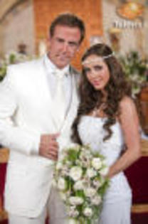 LasdiferentesetapasdeSantiago_8c14e50128227102fa9c90019b9d5c8df427x640 - Carlos Ponce