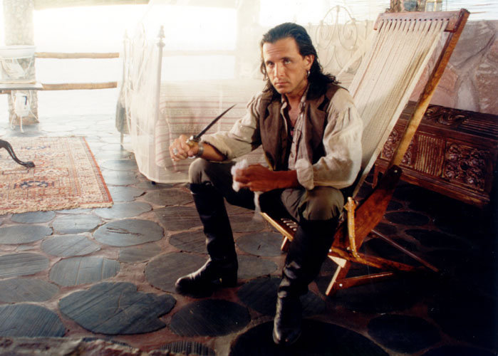 38492_137150299639394_132557126765378_282523_4731045_n