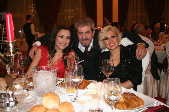 387525_243857295681258_100001709677139_632122_600854792_n - Andra Maruta