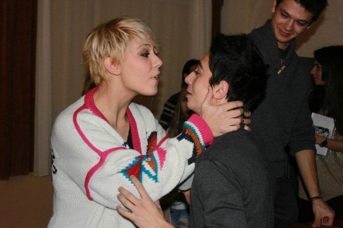 Dai o lectie Sara ! :)) - PUNEM PARIU CU VIATA