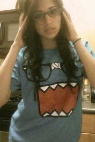 227223_131409653602173_100001994176120_201575_8236812_n - jasmine V 2