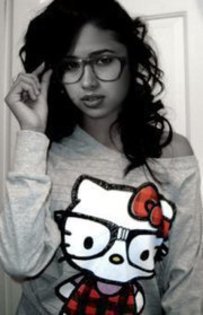 229240_131007066975765_100001994176120_198970_801910_n - jasmine V 2