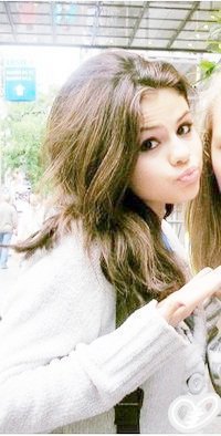 168542_144037962318548_119049044817440_214424_3087342_n - Selena Gomez 2