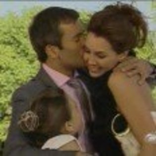 Rostro_de_Anal_a_El_1263990739_3_2008 - El rostro de Analia