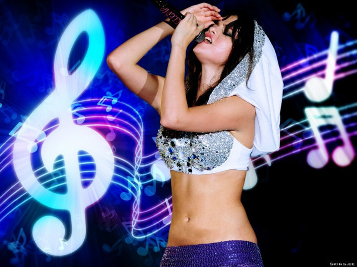 48652278_PGYQPLXVG - Selena Gomez 3
