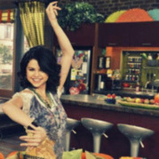 51628233_AASECOX2 - Selena Gomez 3