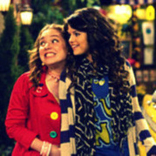 51634672_DURWPCH2 - Selena Gomez 3