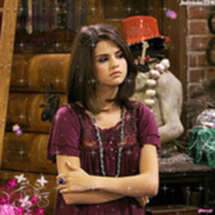 51768079_HPHLUPB2 - Selena Gomez 3