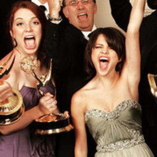51768322_URDRXIN2 - Selena Gomez 3