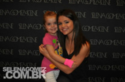 52134715_BTSASBT2 - Selena Gomez 3