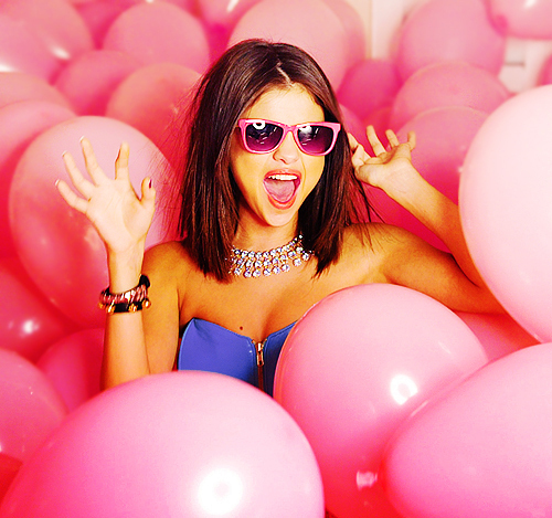 52183629_JJBZVKY2 - Selena Gomez 3