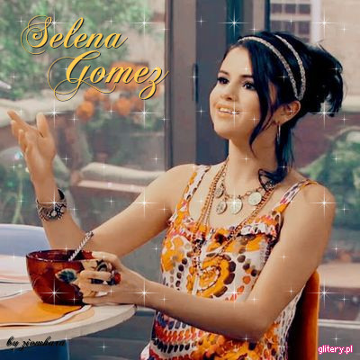 52204056_FGHQARB2 - Selena Gomez 3