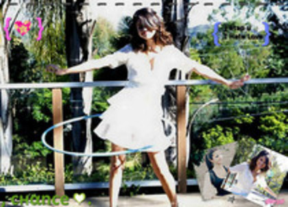 52207112_TMLKMTQ2 - Selena Gomez 3