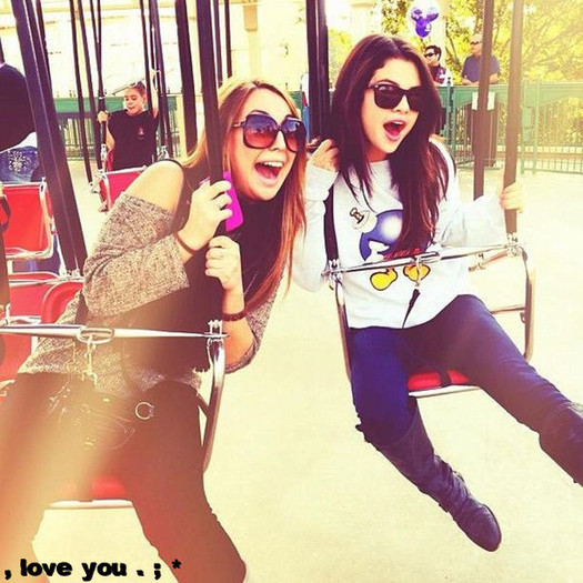 52207966_RJZZVKQ2 - Selena Gomez 3