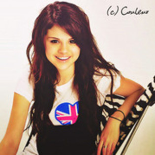 52208135_BMIVPXB2 - Selena Gomez 3