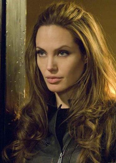 Angelina_Jolie(4)