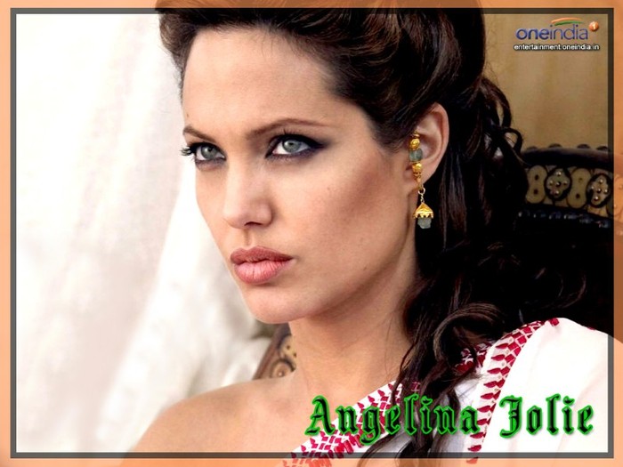 angelina-jolie02_001 - Angelina Jolie