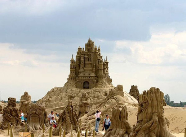cele-mai-sculpturi-in-nisip-12 - Cele mai frumoase sculpturi din nisip