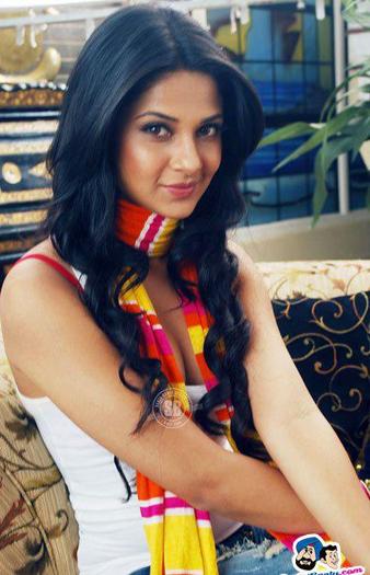 407161_254804224587374_202202776514186_620522_846274022_n - jennifer winget
