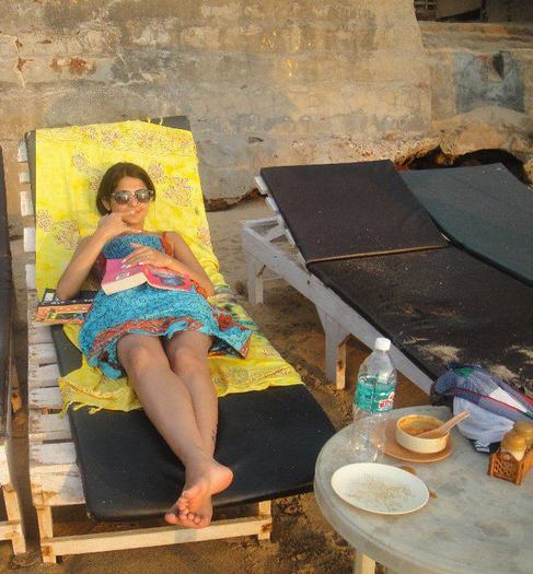 375447_260306147348494_137601739618936_757389_1291861550_n - jennifer winget