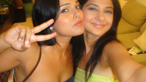 377456_260306167348492_137601739618936_757390_1239627735_n - jennifer winget