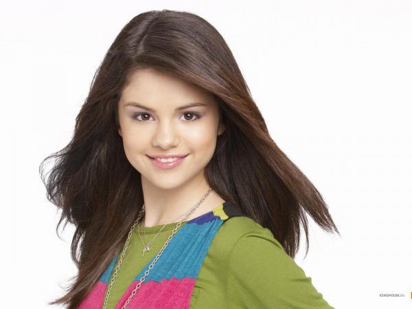 Selena_Gomez_1252604570_4 - Selena Gomez-Alex Russo