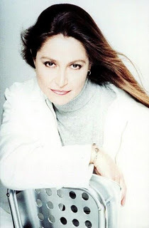 2001-14l - Daniela Romo