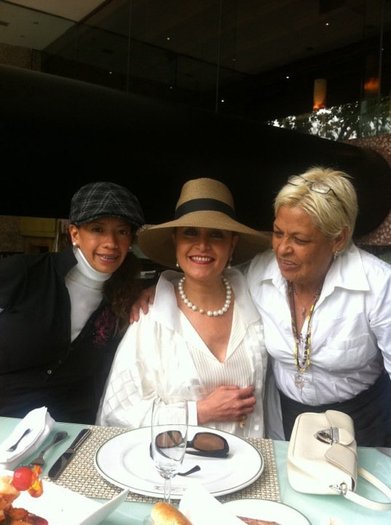 270229_10150211072892371_16310792370_7556259_2073812_n