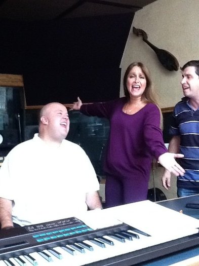 301260_10150259621137371_16310792370_8013325_3714498_n