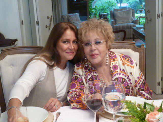 313748_10150266058352371_16310792370_8072877_6989040_n