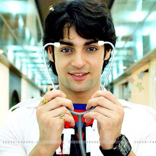 karan wahi - Actorul preferat din DMG