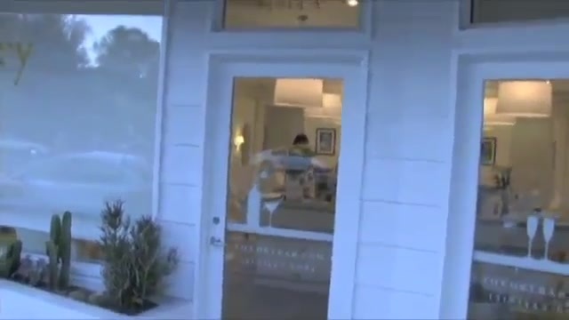Demi Lovato ( paparazzi ) 141 - Demilush - At a salon in LA Captures