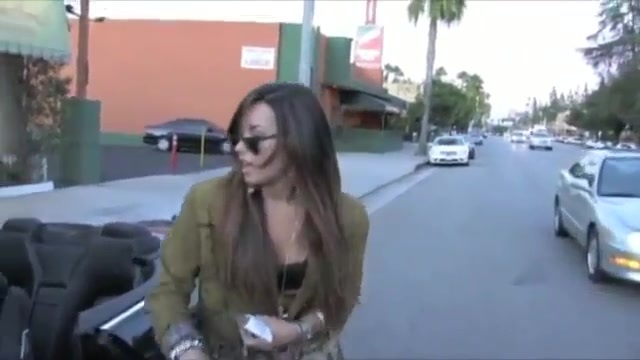 Demi Lovato ( paparazzi ) 406