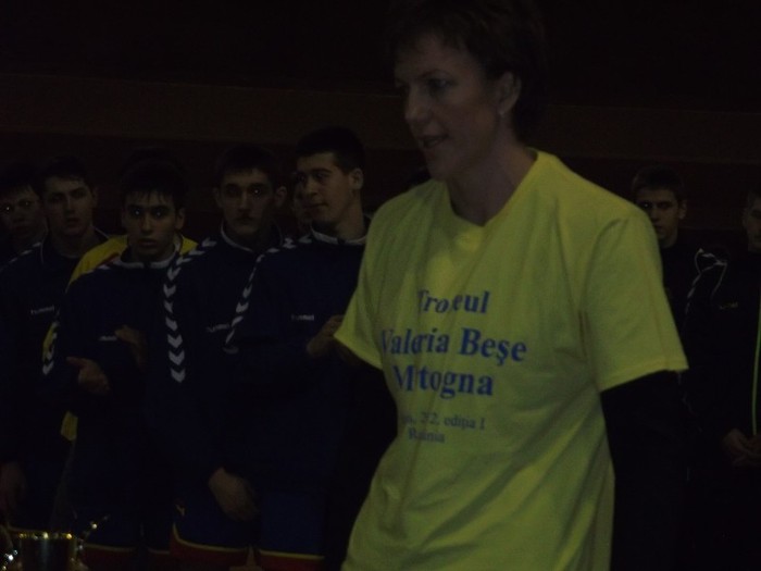 Sighisoara locul I baieti si Valeria Bese - VALERIA MOTOGNA BESE TROFEU HANDBAL